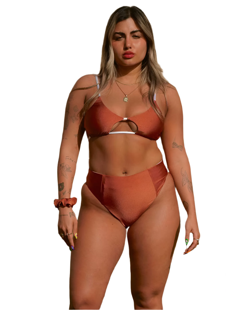 בגד ים חלק תחתון TACO - לבן + חמרה